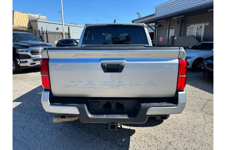 2024 Tacoma TRD Sport 2WD image 5