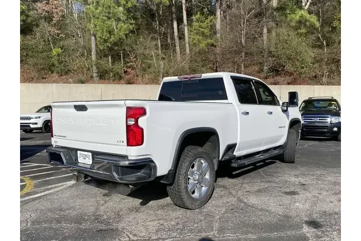 $36440 : Chevrolet Silverado 2500HD 2 image 3