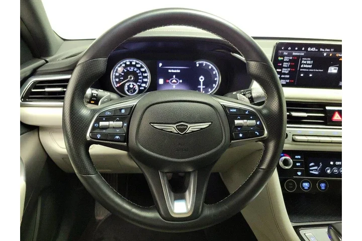 $31998 : Genesis G70 2025 2.5T Standa image 10