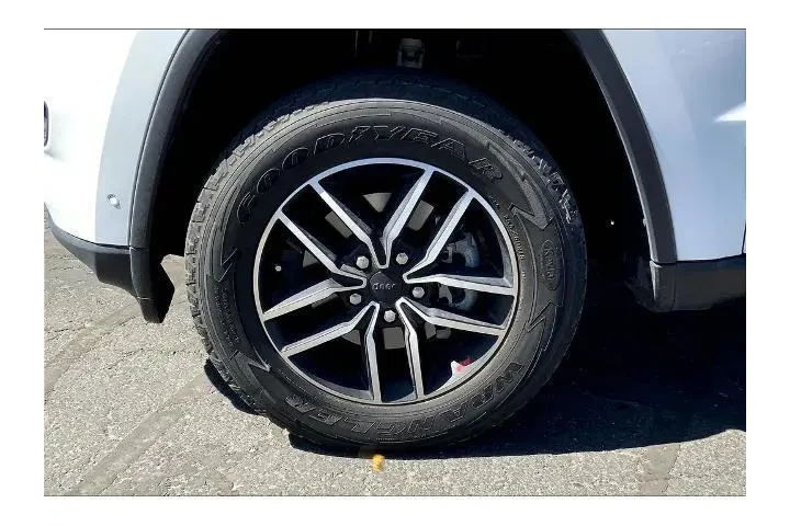 $31995 : Jeep Grand Cherokee 2020 4x4 image 9