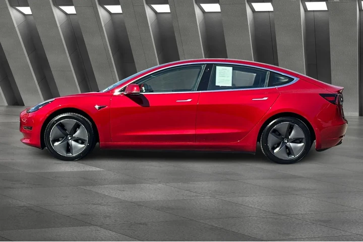$19900 : Tesla Model 3 2018 Long Rang image 8