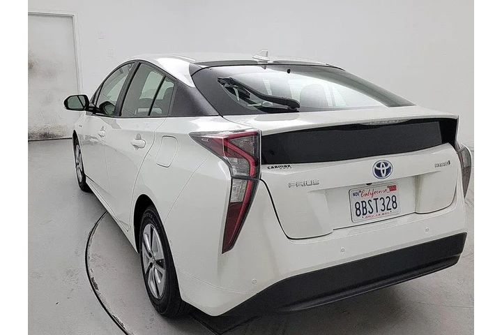 $22998 : Toyota Prius 2017 Three 4dr image 7