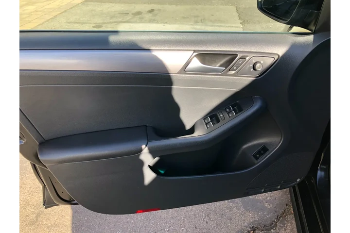 $11990 : 2015 Jetta TDI S 6A image 10