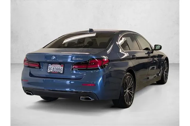 $38040 : BMW 5 Series 2023 530e 4dr S image 5