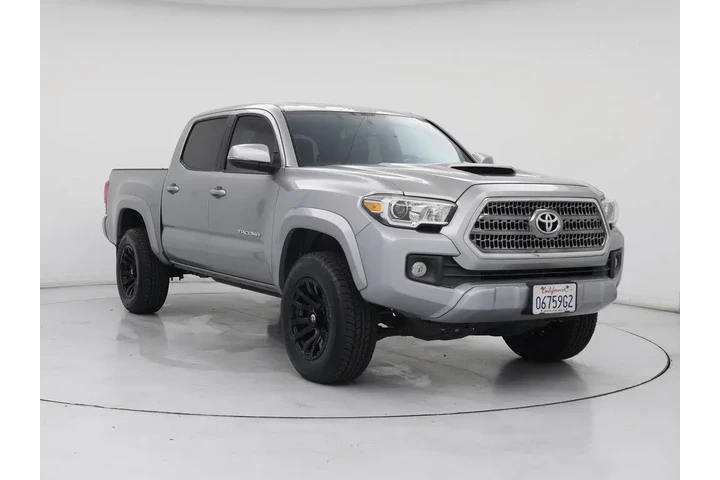 $30998 : Toyota Tacoma 2017 4x2 TRD S image 1