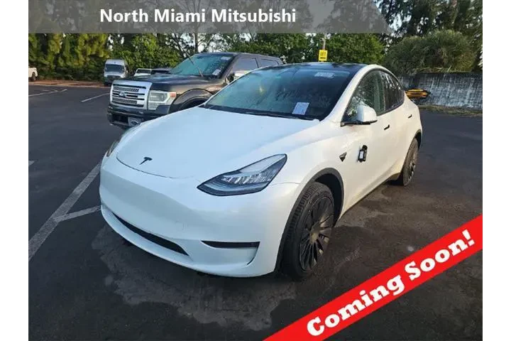 $25490 : Tesla Model Y 2023 AWD 4dr C image 1