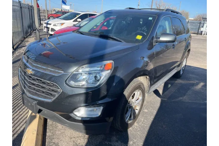 2017 Equinox LT image 1