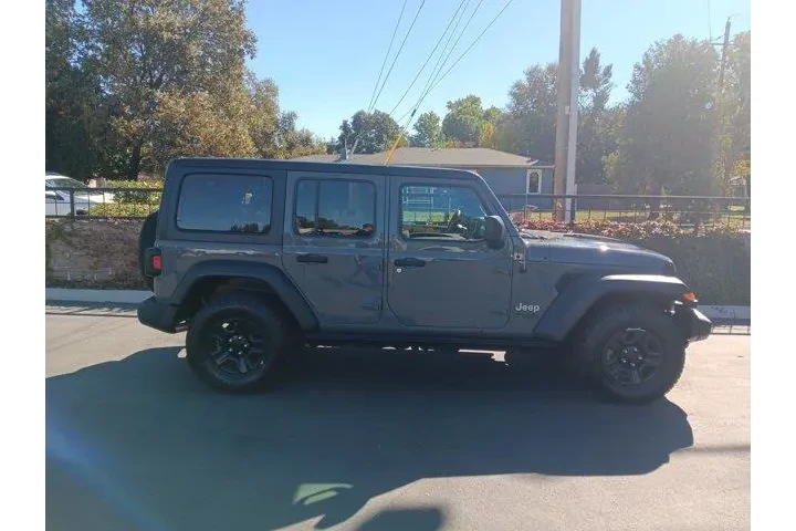 $24995 : Jeep Wrangler Unlimited 2018 image 2