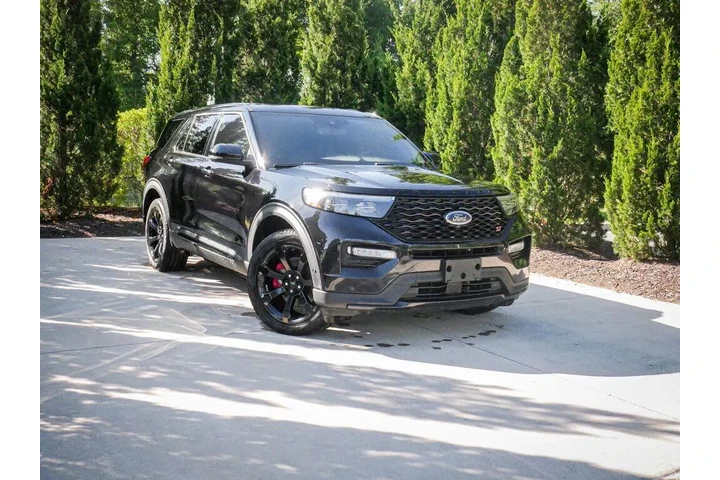 $38555 : Ford Explorer 2022 ST 4dr SU image 1