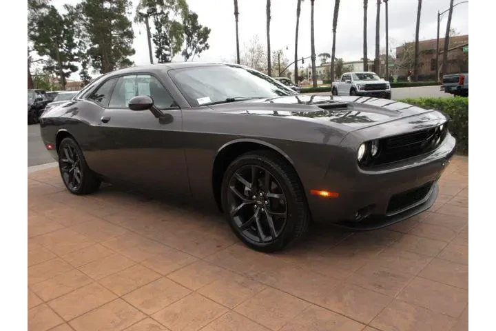 $22499 : Dodge Challenger 2021 SXT 2d image 6