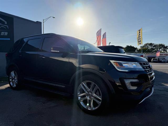 $9850 : 2017 Explorer XLT image 8