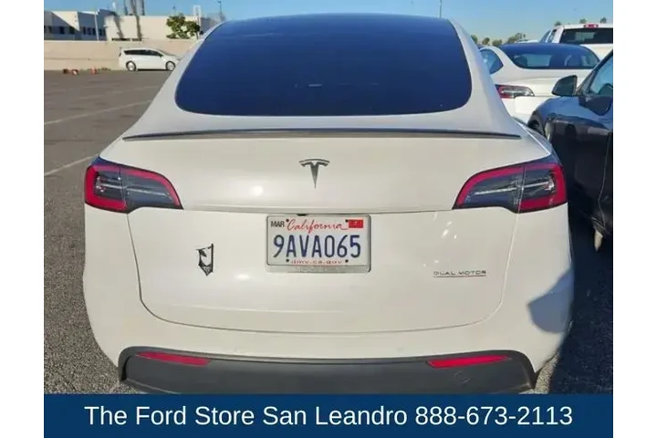 $27750 : Tesla Model Y 2021 AWD Long image 5