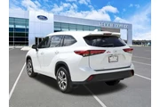 $33995 : Toyota Highlander 2023 XSE 4 thumbnail