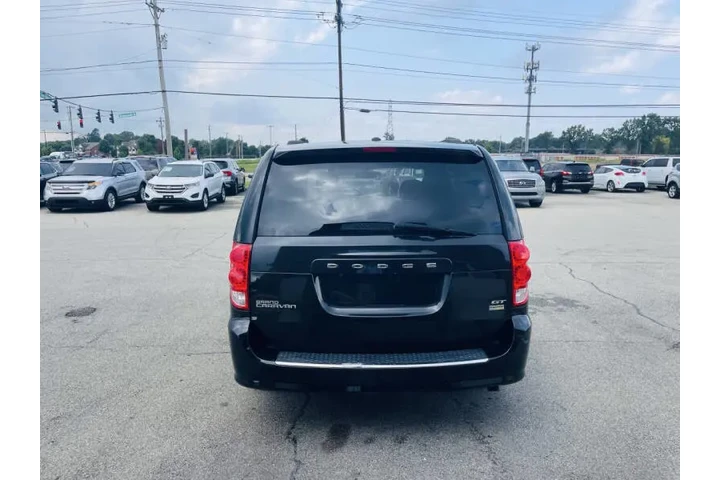 $6450 : 2017 Grand Caravan GT image 6