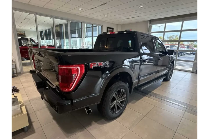 $39992 : Ford F-150 2022 4x4 XLT 4dr image 3