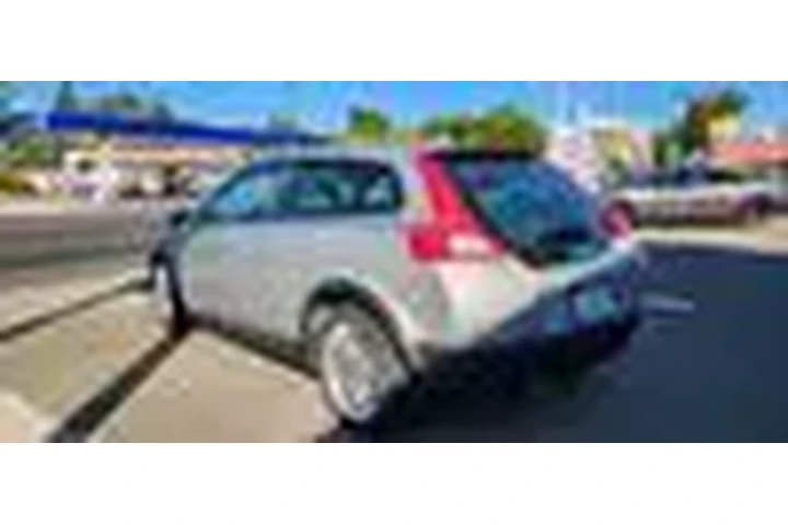 $7995 : 2008 C30 image 4