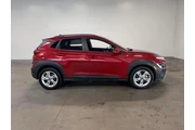 $17472 : Hyundai KONA 2022 AWD SEL 4d thumbnail