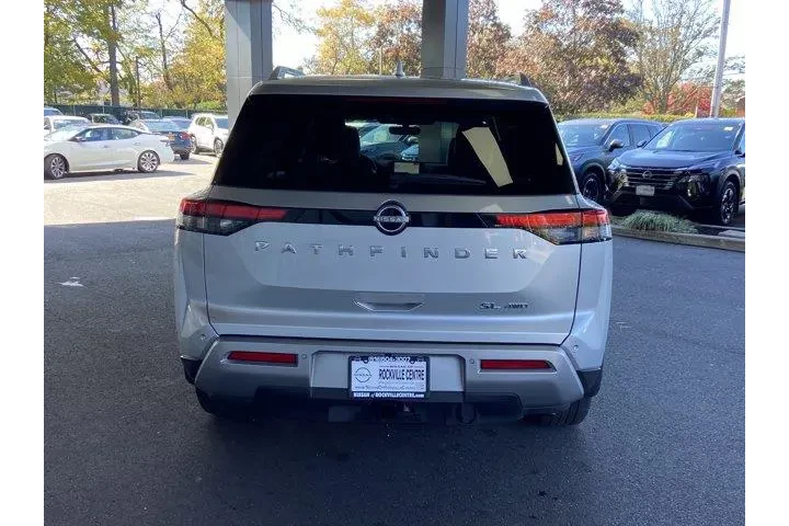 Nissan Pathfinder 2024 AWD S image 6