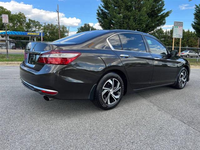 $9900 : 2016 Accord LX image 6