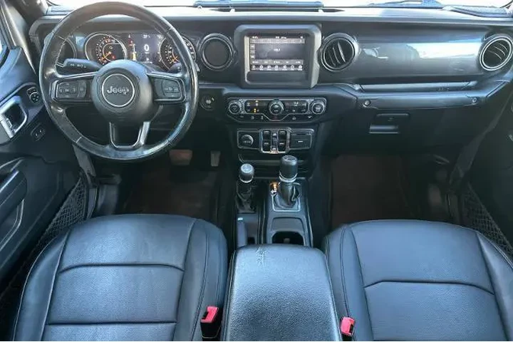 $26995 : Jeep Gladiator 2020 4x4 Spor image 3