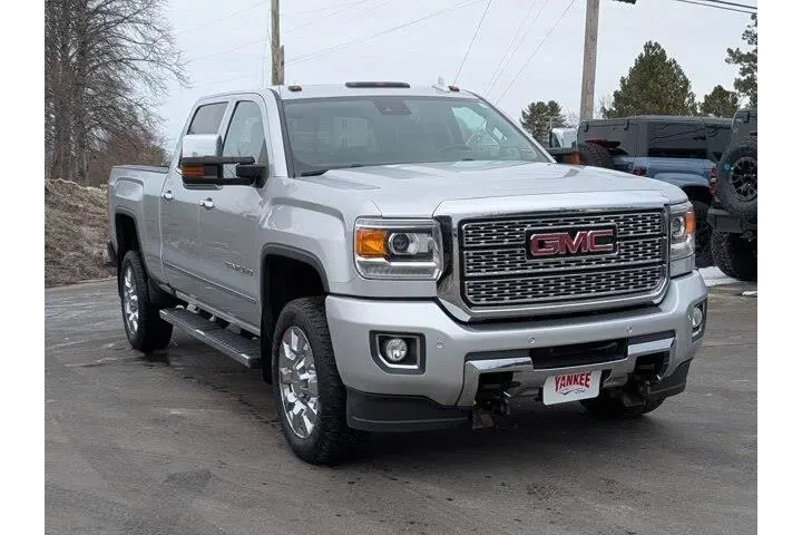 $39996 : GMC Sierra 2500HD 2018 4x4 D image 1
