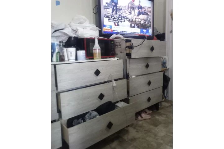 $195 : Two dressers for sale image 2