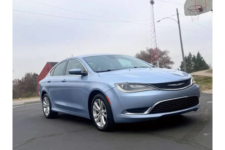 $6999 : 2015 200 Limited image 5