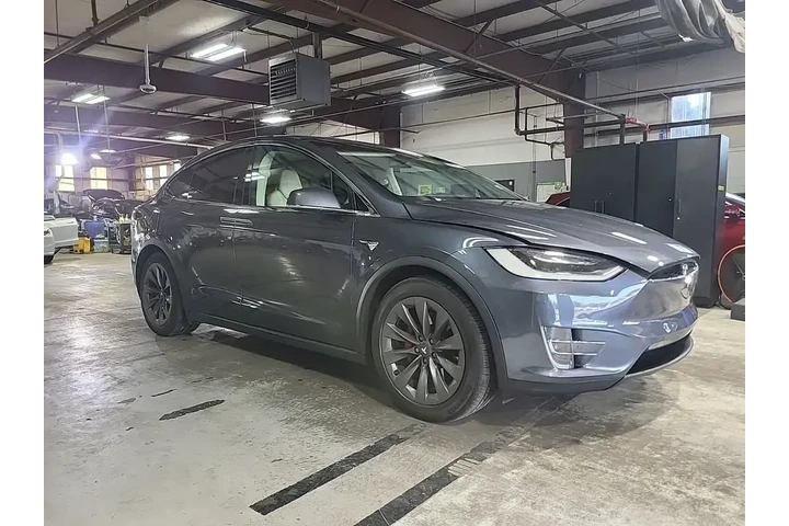 $28990 : Tesla Model X 2017 AWD P100D image 3