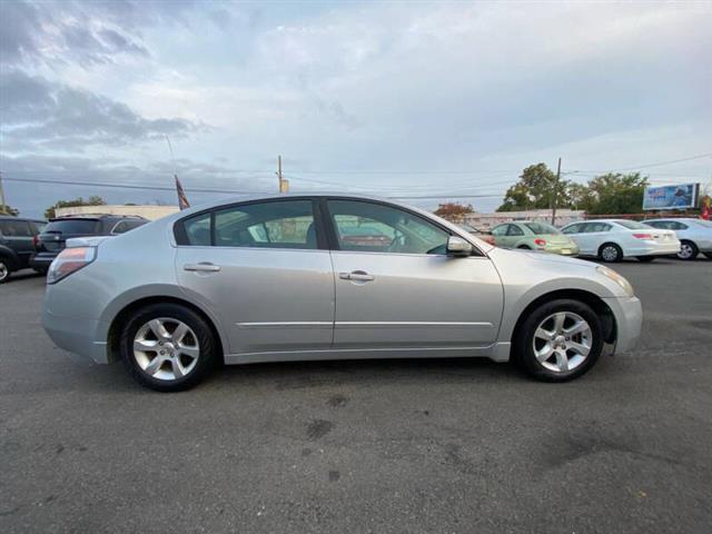 2007 Altima 3.5 SE image 9