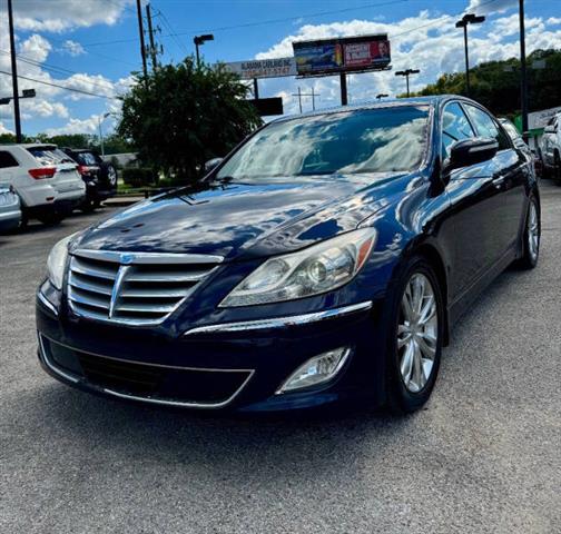 $9500 : 2012 Genesis 3.8L V6 image 1