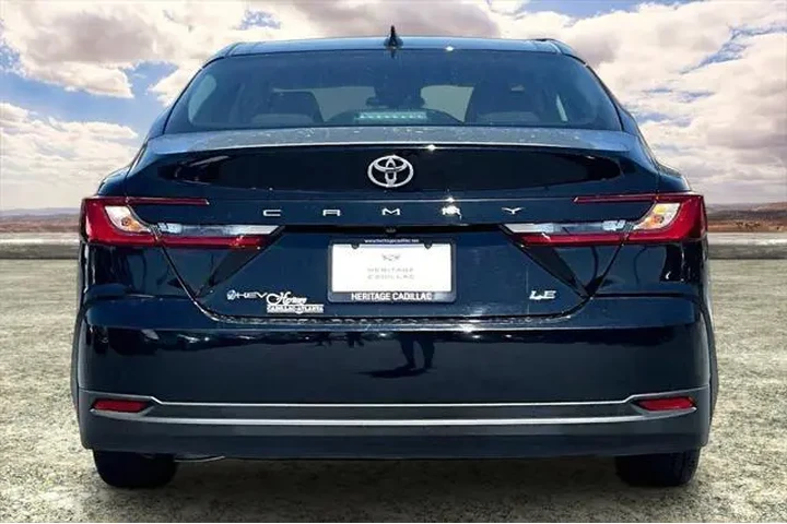 $24492 : Toyota Camry 2025 SE 4dr Sed image 6