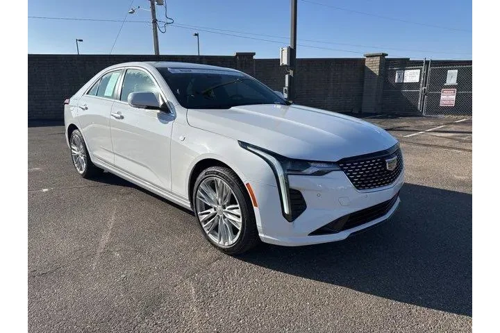 $33982 : Cadillac CT4 2022 AWD Premiu image 1