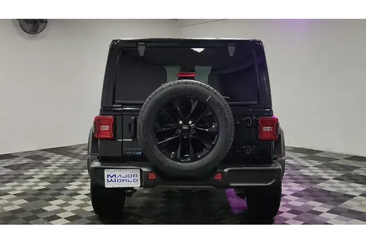 $33889 : Jeep Wrangler 2025 4x4 Backc image 6
