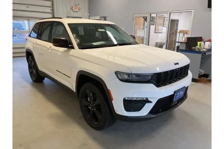 $28989 : Jeep Grand Cherokee 2023 4x4 image 3