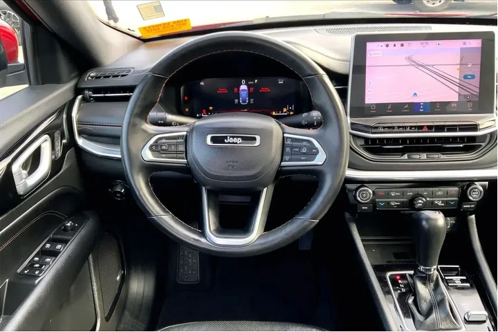 $22882 : Jeep Compass 2022 4x4 Limite image 4