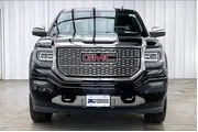 $25990 : GMC Sierra 1500 2018 4x4 Den thumbnail