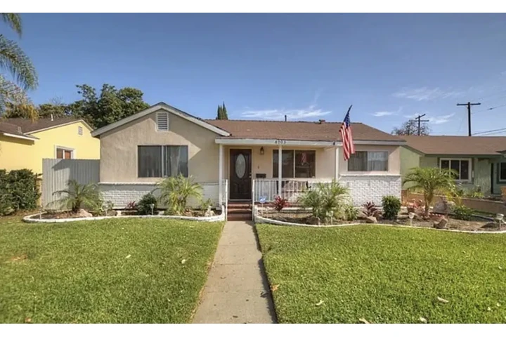 $3200 : Casa de renta trasera 2+1 image 2