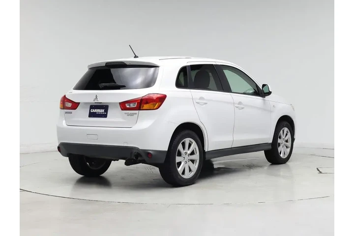 $13599 : Mitsubishi Outlander Sport 2 image 8