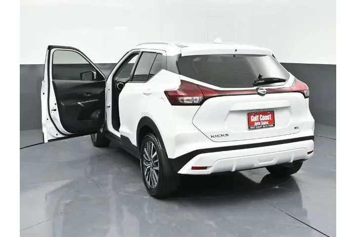 $16991 : Nissan Kicks 2022 SV 4dr Cro image 4