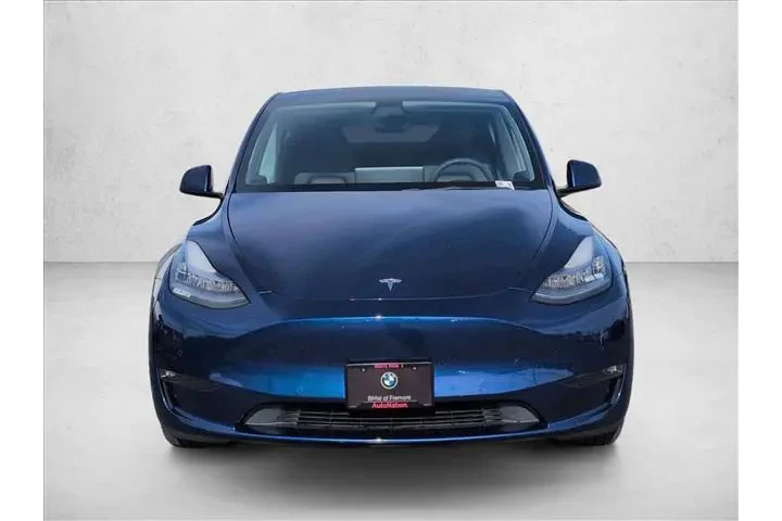 $27522 : Tesla Model Y 2021 AWD Long image 2
