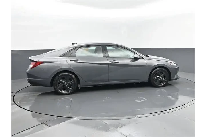 $16793 : Hyundai ELANTRA 2023 SEL 4dr image 4