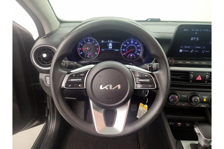 $18998 : Kia Forte 2024 LXS 4dr Sedan image 10