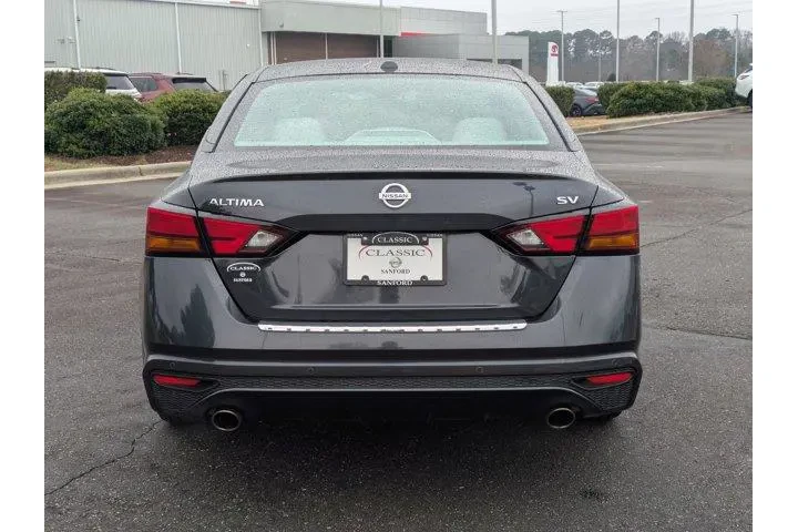 $15998 : Nissan Altima 2021 2.5 SV 4d image 7