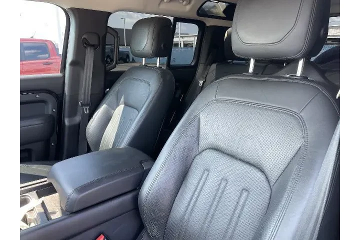 $37989 : Land Rover Defender 2020 AWD image 7