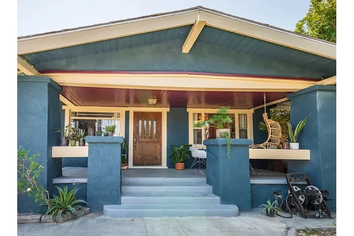 $2800 : 1190 sq. foot home on a 5,120 image 1