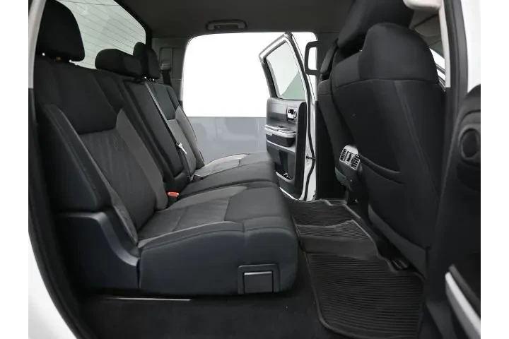$19916 : Toyota Tundra 2017 4x2 SR5 4 image 10