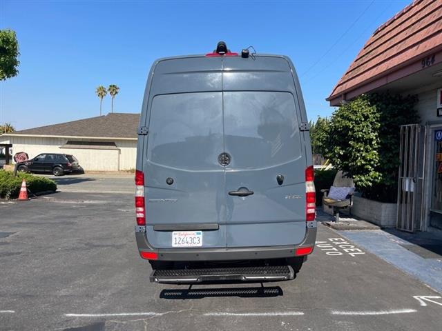 $23950 : 2018 Sprinter 2500 Cargo van image 5