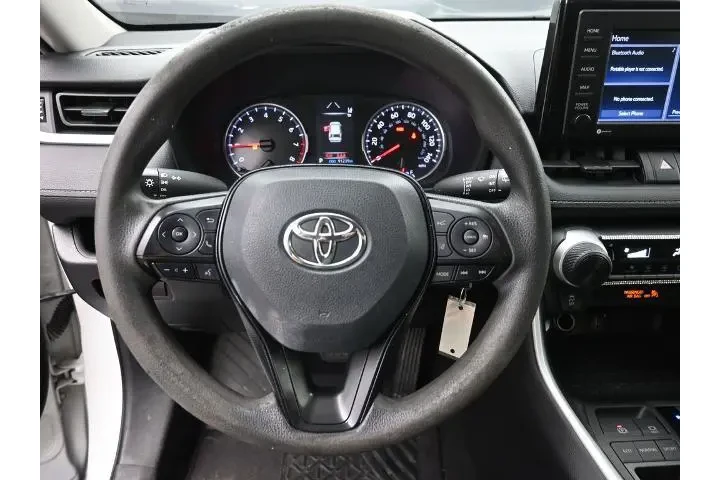 $19992 : Toyota RAV4 2021 LE 4dr SUV image 7