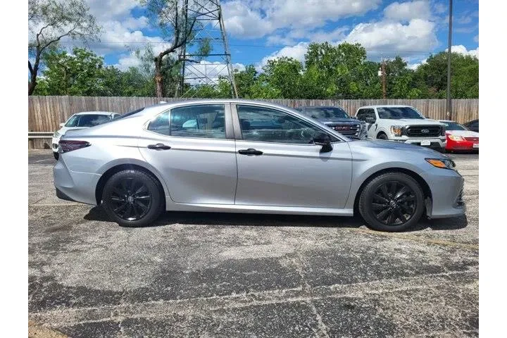 $22000 : Toyota Camry 2022 LE 4dr Sed image 2