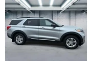 $29932 : Ford Explorer 2023 AWD XLT 4 thumbnail